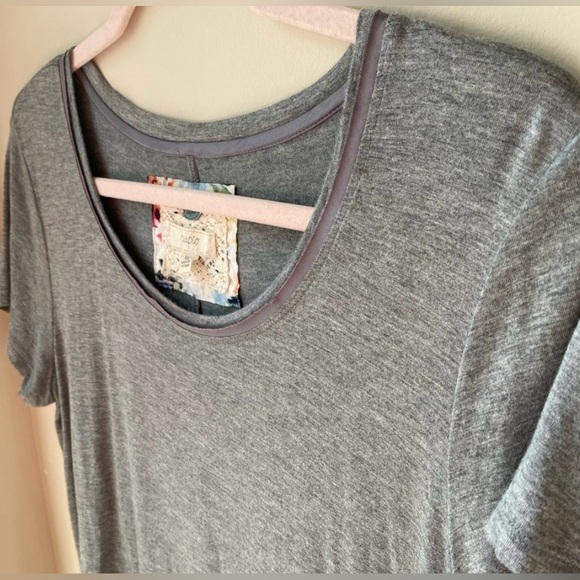 •EUC•Cupio Ladies Short Sleeve Top - Picture 3 of 8